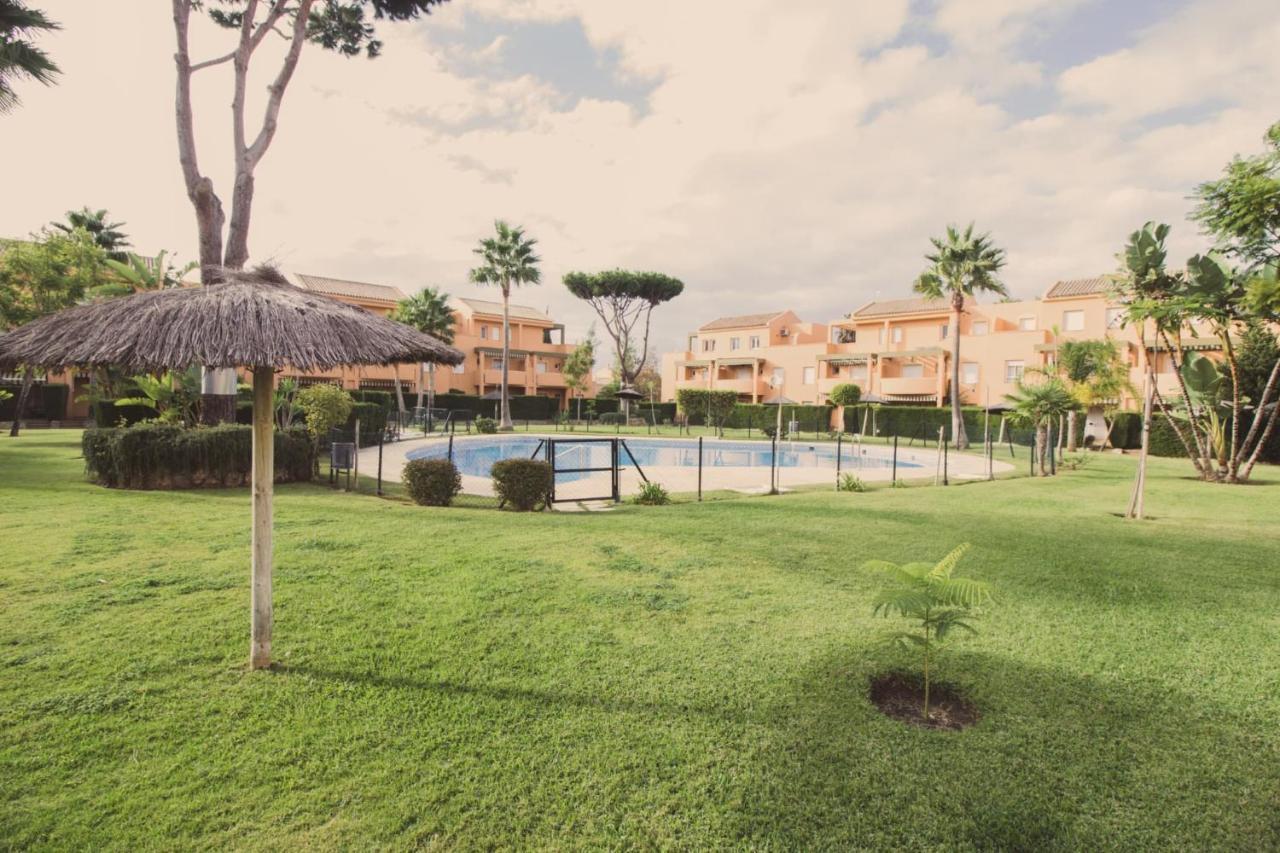 Apartamento Jardin Del Golf 2 ชิกลานา เด ลา ฟรอนเตรา ภายนอก รูปภาพ